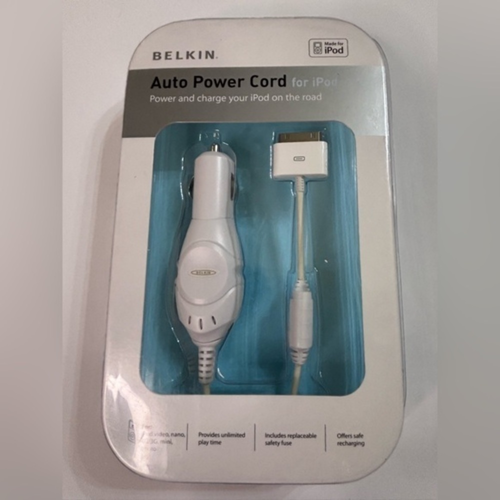 Belkin Car Charger for iPod - White